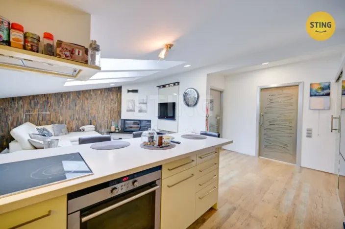 Prodej obchodního prostoru, Kroměříž, 1. máje, 102 m2