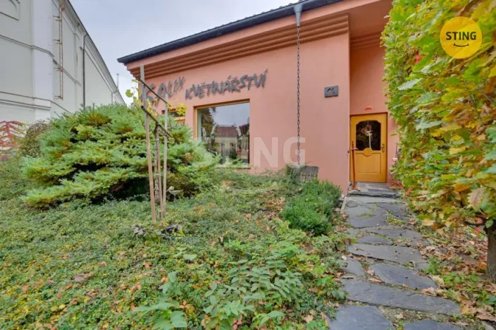 Prodej obchodního prostoru, Kroměříž, 1. máje, 102 m2