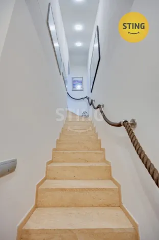 Prodej obchodního prostoru, Kroměříž, 1. máje, 102 m2