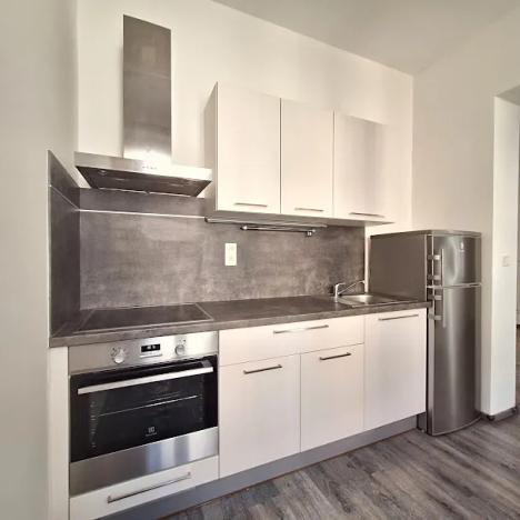 Pronájem bytu 2+kk, Praha - Holešovice, Na Maninách, 46 m2