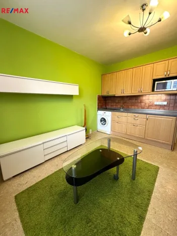 Pronájem bytu 1+kk, Karlovy Vary - Bohatice, Kpt. Nálepky, 20 m2