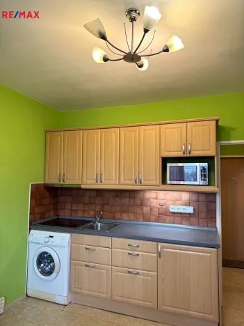 Pronájem bytu 1+kk, Karlovy Vary - Bohatice, Kpt. Nálepky, 20 m2