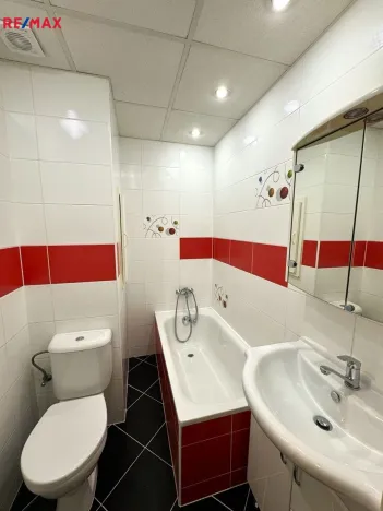 Pronájem bytu 1+kk, Karlovy Vary - Bohatice, Kpt. Nálepky, 20 m2