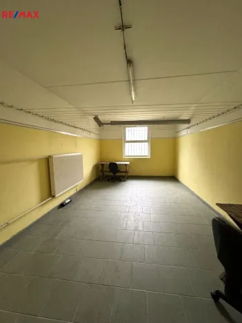 Pronájem bytu 1+kk, Karlovy Vary - Bohatice, Kpt. Nálepky, 20 m2