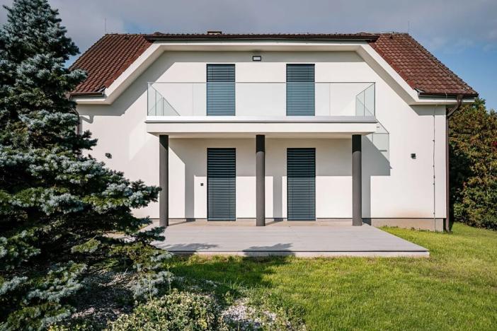 Prodej rodinného domu, Dolní Břežany, U Lesa, 150 m2