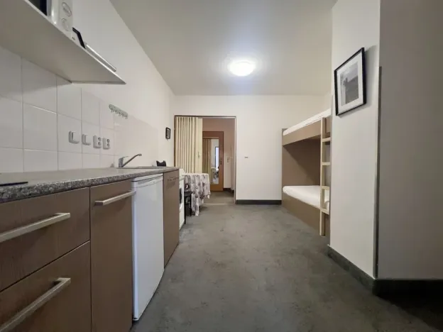 Pronájem bytu 2+kk, Praha - Smíchov, U Santošky, 50 m2