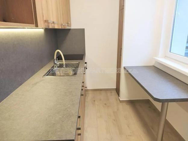 Pronájem bytu 1+1, Zlín, 32 m2