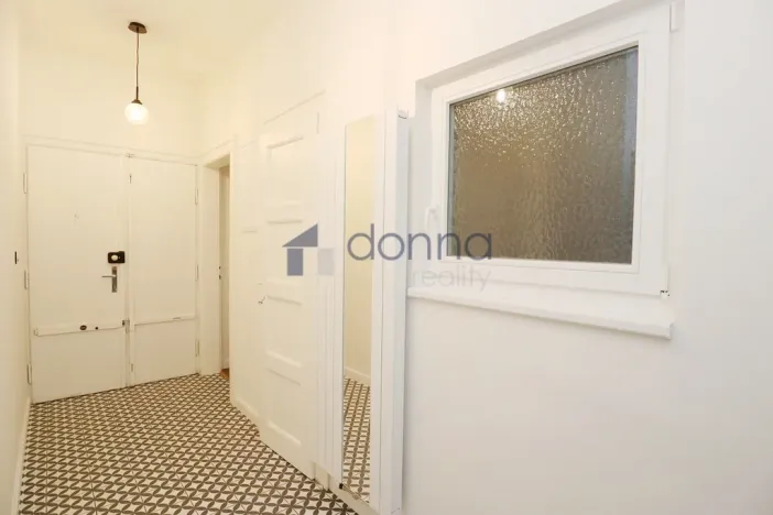 Pronájem bytu 3+kk, Praha, Sokolovská, 95 m2