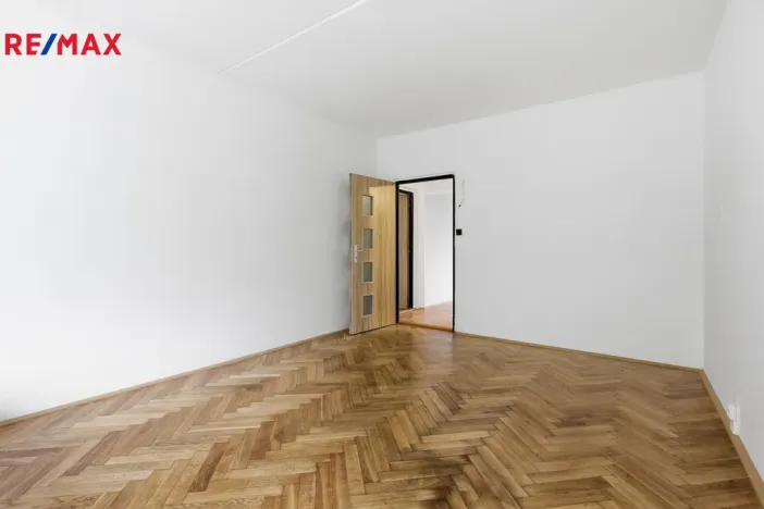 Prodej bytu 3+1, Karlovy Vary - Drahovice, Vítězná, 86 m2