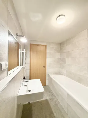 Pronájem bytu 2+kk, Liberec - Liberec I-Staré Město, Vítězná, 65 m2