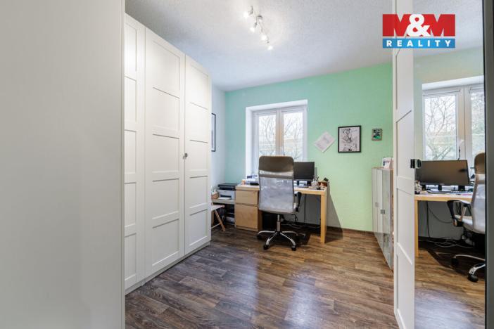 Prodej bytu 4+1, Karlovy Vary, Sládkova, 94 m2