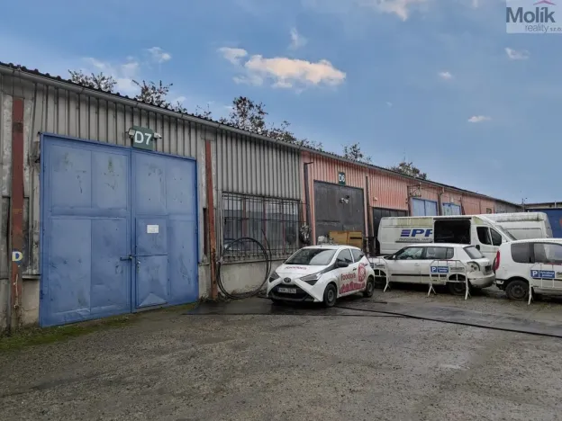 Pronájem garážového stání, Teplice, Novosedlická, 107 m2