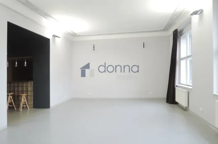 Pronájem kanceláře, Praha, Chorvatská, 170 m2