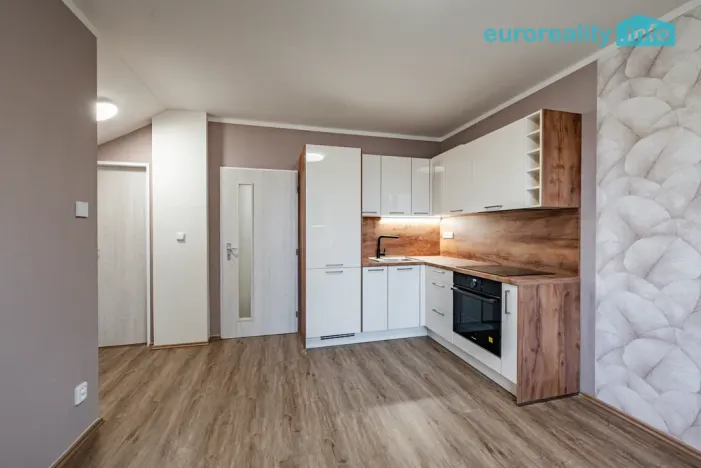 Prodej bytu 1+1, Mariánské Lázně, Dykova, 35 m2