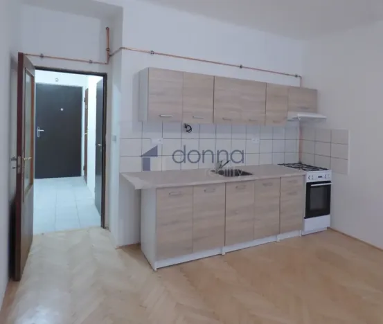 Pronájem bytu 1+kk, Praha, Za poštou, 30 m2
