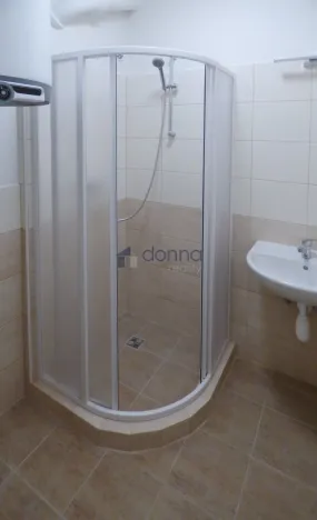 Pronájem bytu 1+kk, Praha, Za poštou, 30 m2