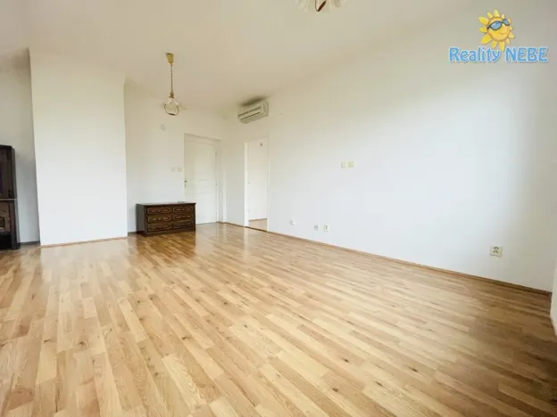 Pronájem bytu 3+1, Praha, Vodnická, 71 m2