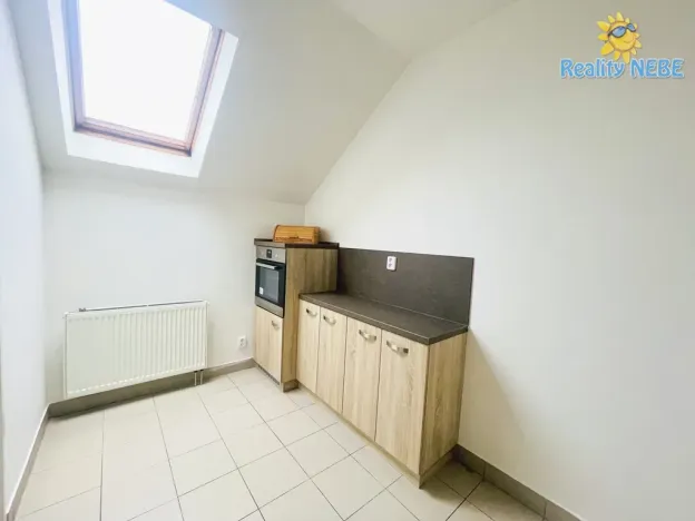 Pronájem bytu 3+1, Praha, Vodnická, 71 m2