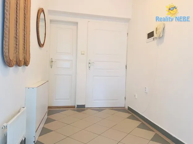 Pronájem bytu 3+1, Praha, Vodnická, 71 m2