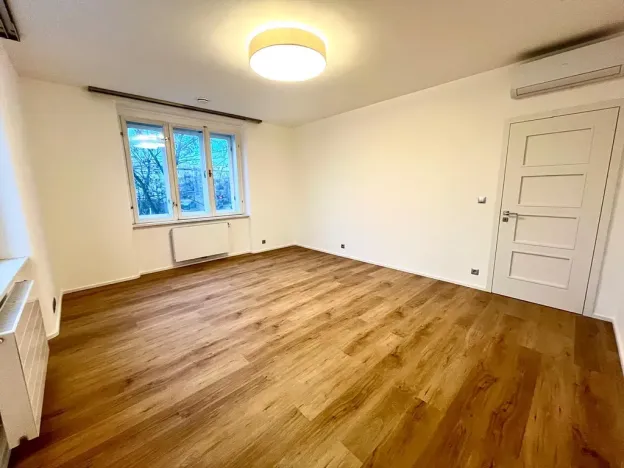 Pronájem bytu 4+1, Praha - Vinohrady, Vinohradská, 112 m2