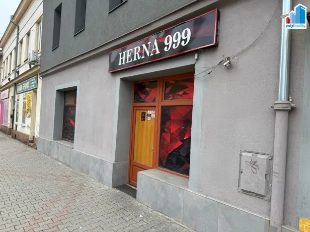 Pronájem obchodního prostoru, Plzeň, Slovanská, 110 m2