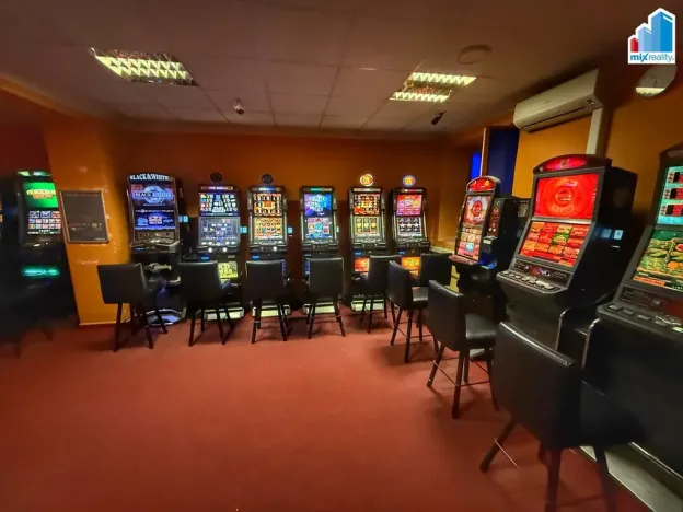 Pronájem obchodního prostoru, Plzeň, Slovanská, 110 m2