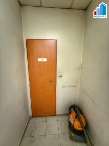 Pronájem obchodního prostoru, Plzeň, Slovanská, 110 m2