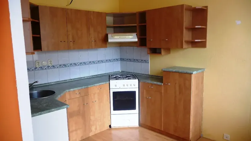 Prodej bytu 3+1, Teplice, Hlávkova, 54 m2