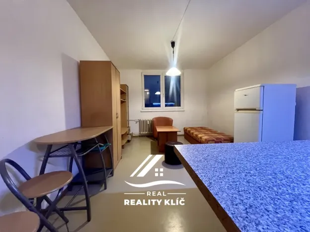 Pronájem bytu 1+kk, Opava, Ratibořská, 21 m2