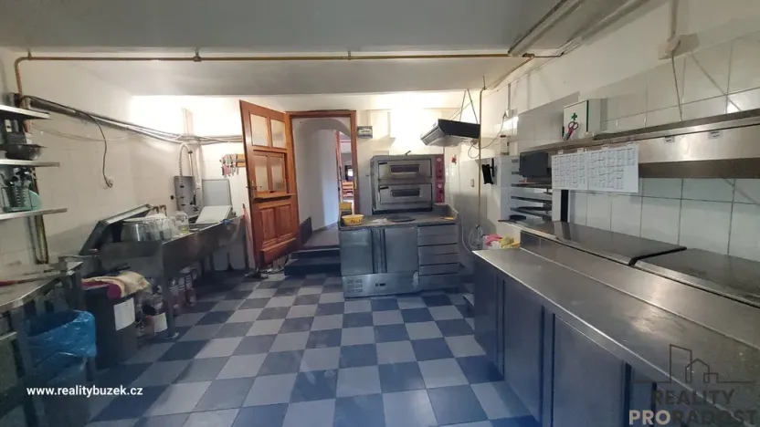 Pronájem ubytování, Babice, 220 m2