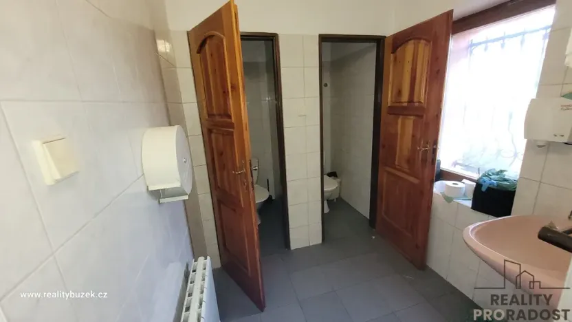 Pronájem ubytování, Babice, 220 m2