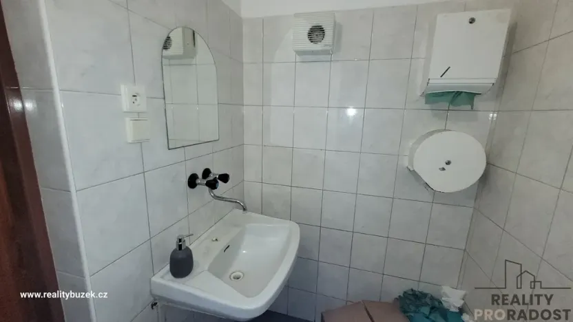 Pronájem ubytování, Babice, 220 m2