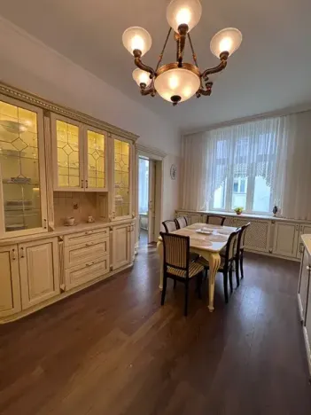 Prodej bytu 4+1, Karlovy Vary, Krále Jiřího, 120 m2