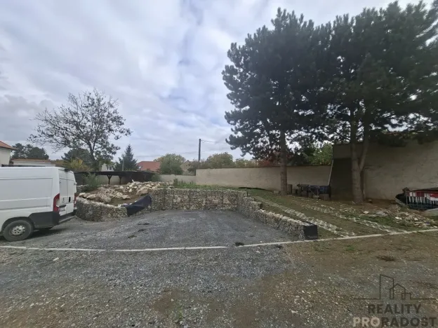 Pronájem bytu 2+1, Běloky, 100 m2