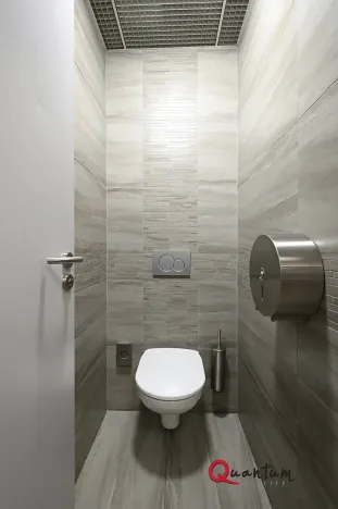 Pronájem kanceláře, Praha - Vinohrady, Šafaříkova, 131 m2