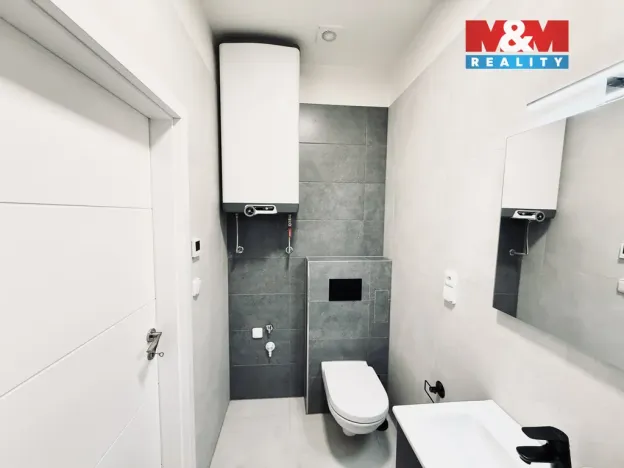 Pronájem bytu 1+kk, Praha - Košíře, U Tyrše, 19 m2