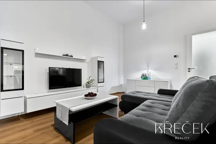 Pronájem bytu 2+kk, Třebíč, Tomáše Bati, 55 m2