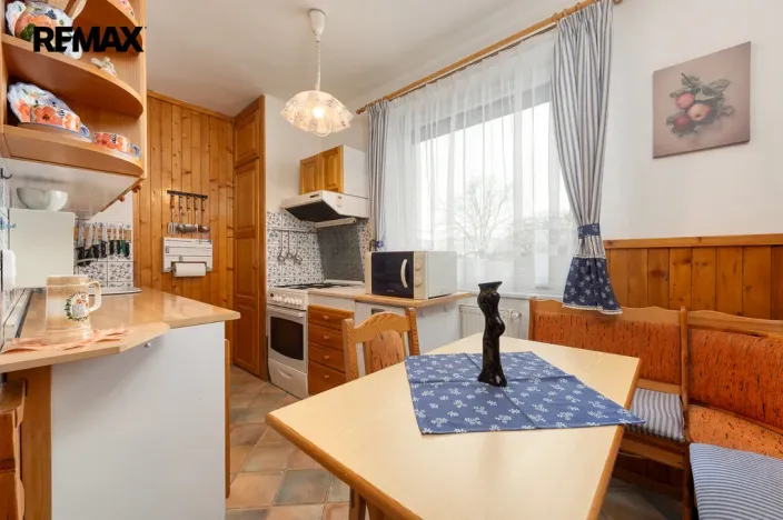 Prodej bytu 3+1, Poděbrady - Poděbrady III, Na Hrázi, 73 m2