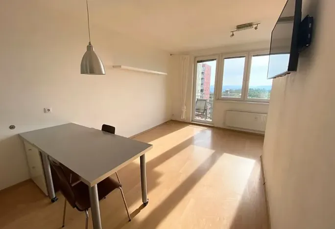 Prodej bytu 2+kk, Praha - Troja, Hnězdenská, 38 m2