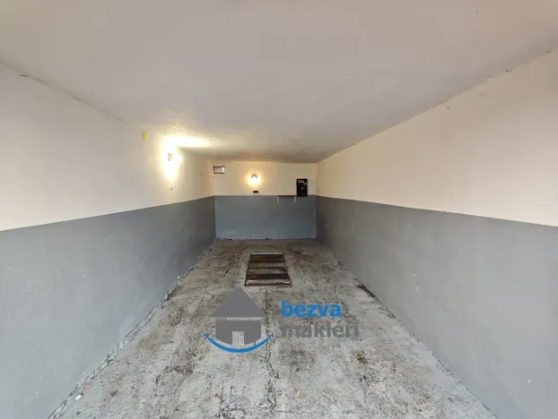 Pronájem garáže, Skuteč, 17 m2