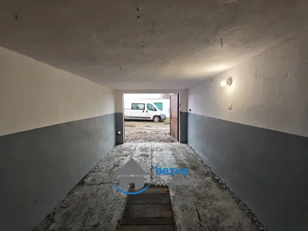 Pronájem garáže, Skuteč, 17 m2
