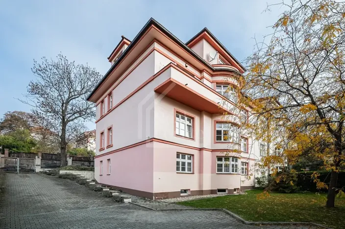 Pronájem bytu 2+kk, Praha - Vinohrady, Hradešínská, 114 m2