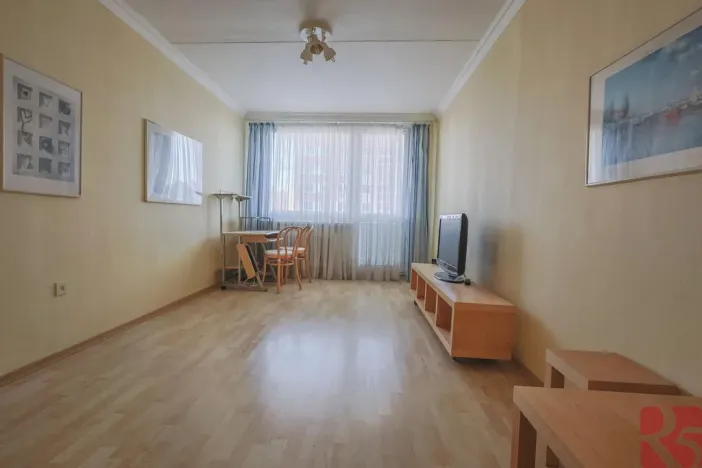 Pronájem bytu 2+kk, Praha - Kamýk, Smotlachova, 44 m2