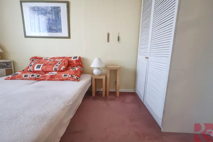 Pronájem bytu 2+kk, Praha - Kamýk, Smotlachova, 44 m2