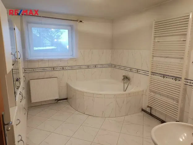 Pronájem rodinného domu, Štíty, 100 m2