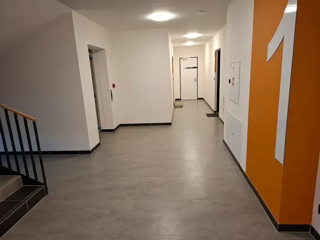 Prodej kanceláře, Praha - Hostivař, Nurmiho, 80 m2