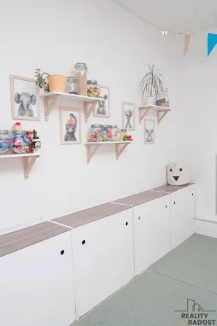 Pronájem obchodního prostoru, Praha - Smíchov, U Okrouhlíku, 120 m2