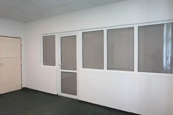 Pronájem kanceláře, Hradec Králové, Bieblova, 35 m2