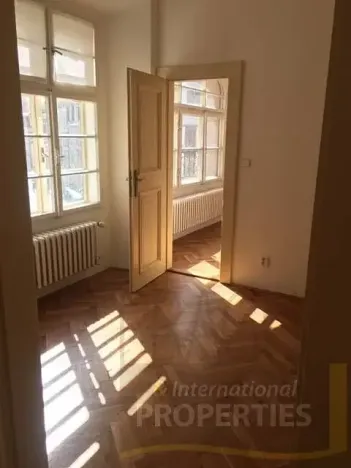 Pronájem kanceláře, Praha - Staré Město, Melantrichova, 35 m2