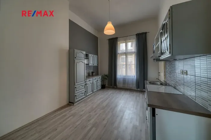 Prodej bytu 3+1, Praha - Smíchov, Malátova, 115 m2